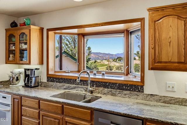 320 Gaerky Creek Road, Ashland, OR 97520