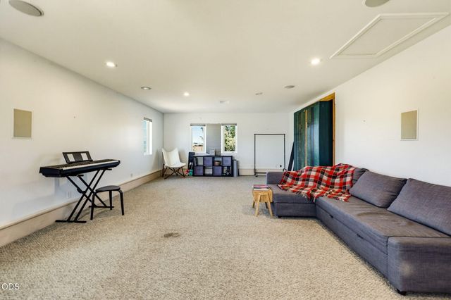 320 Gaerky Creek Road, Ashland, OR 97520