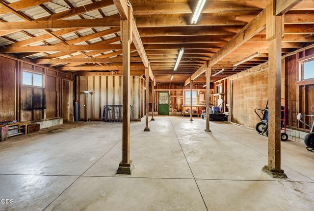320 Gaerky Creek Road, Ashland, OR 97520