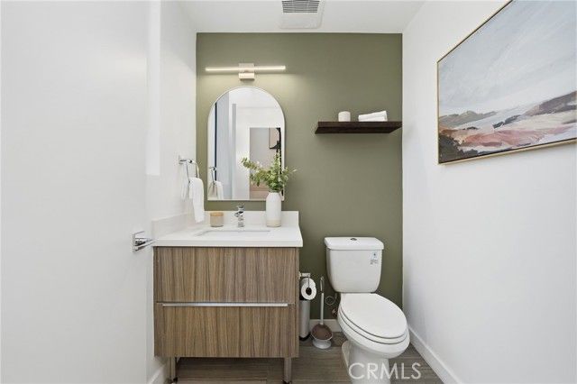 5153 W Redondo Court, Los Angeles, CA 90019