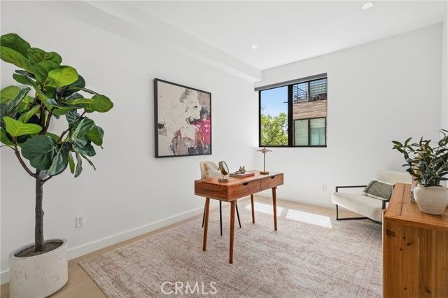 5153 W Redondo Court, Los Angeles, CA 90019