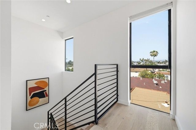 5153 W Redondo Court, Los Angeles, CA 90019