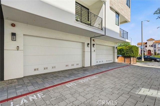 5153 W Redondo Court, Los Angeles, CA 90019