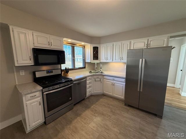 11015 Golf Crest Drive, St Louis, MO 63126