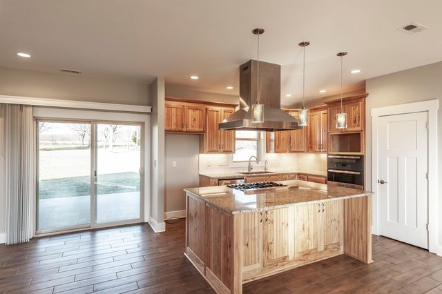 7728 Boyles Rd, White House, TN 37188