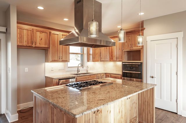 7728 Boyles Rd, White House, TN 37188