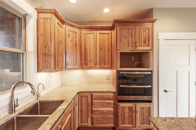 7728 Boyles Rd, White House, TN 37188