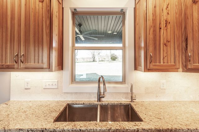 7728 Boyles Rd, White House, TN 37188