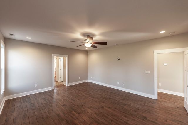 7728 Boyles Rd, White House, TN 37188