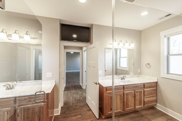 7728 Boyles Rd, White House, TN 37188