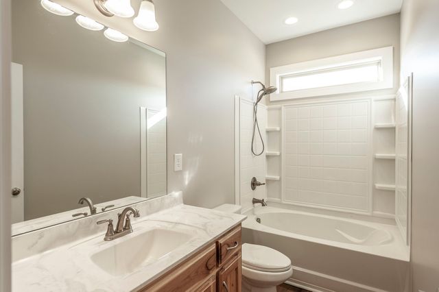 7728 Boyles Rd, White House, TN 37188