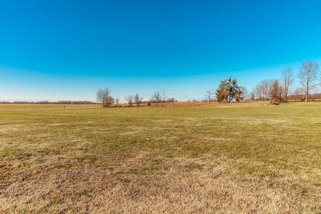 7728 Boyles Rd, White House, TN 37188