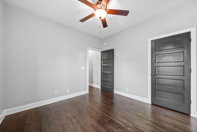 250 Harrowgate Dr, Clarksville, TN 37043