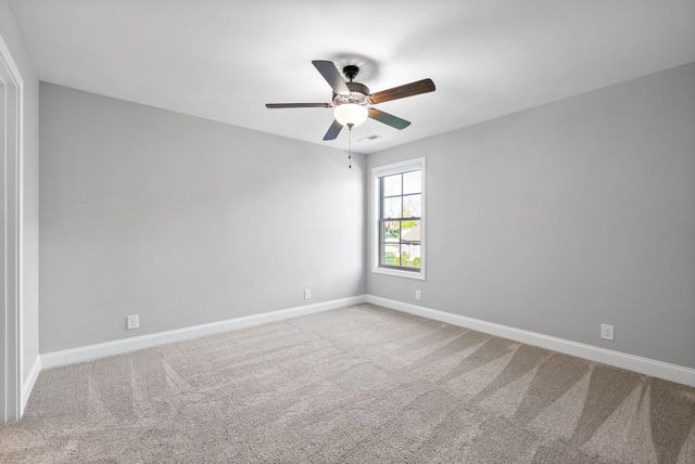 250 Harrowgate Dr, Clarksville, TN 37043