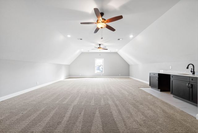 250 Harrowgate Dr, Clarksville, TN 37043