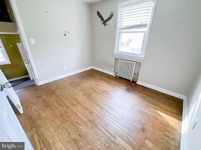 68 17TH AVE, Elmwood Park, NJ 07407