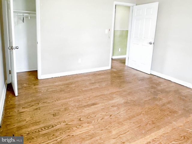 68 17TH AVE, Elmwood Park, NJ 07407