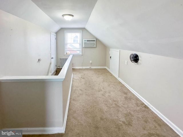 68 17TH AVE, Elmwood Park, NJ 07407