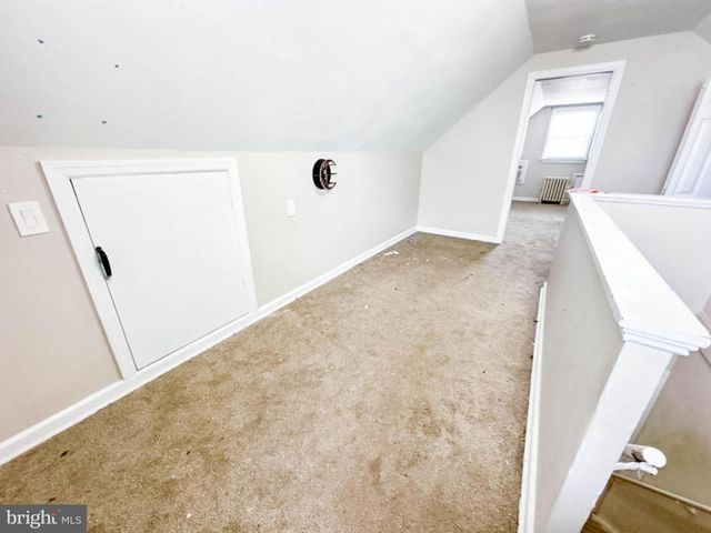 68 17TH AVE, Elmwood Park, NJ 07407