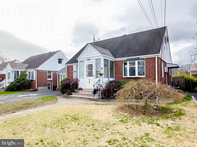 68 17TH AVE, Elmwood Park, NJ 07407