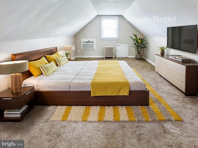 68 17TH AVE, Elmwood Park, NJ 07407