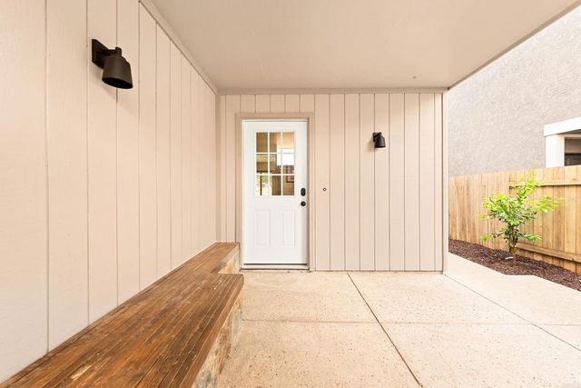 1136 Shelburn Lane, Ventura, CA 93001