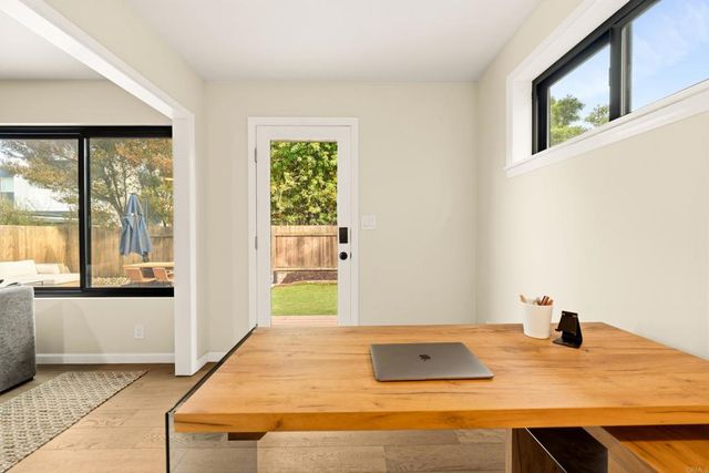 1136 Shelburn Lane, Ventura, CA 93001