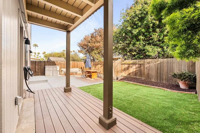 1136 Shelburn Lane, Ventura, CA 93001