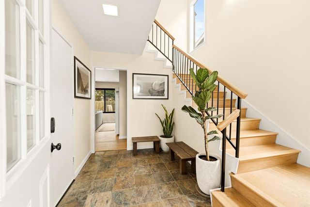 1136 Shelburn Lane, Ventura, CA 93001