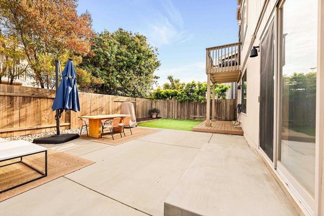 1136 Shelburn Lane, Ventura, CA 93001