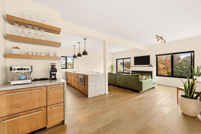 1136 Shelburn Lane, Ventura, CA 93001