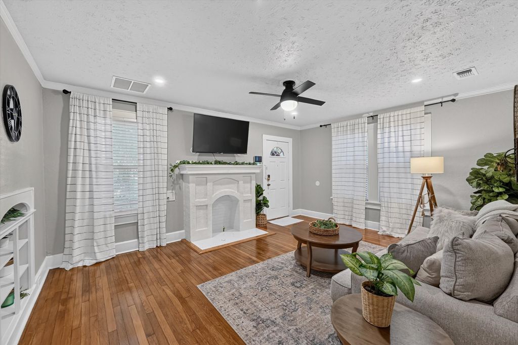 3217 Greene Avenue, Fort Worth, TX 76109 — photo 4
