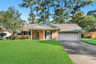 2027 Middle Creek Drive, Houston, TX 77339