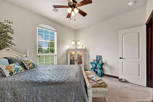 1220 Cypress Ln, Elgin, OK 73538