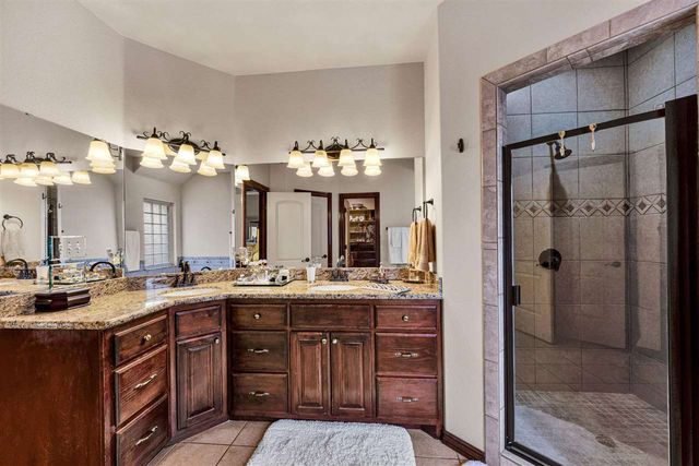 1220 Cypress Ln, Elgin, OK 73538