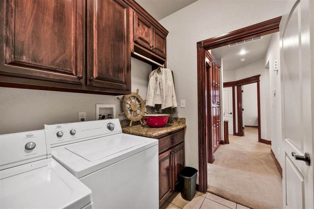1220 Cypress Ln, Elgin, OK 73538