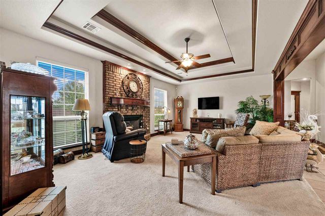 1220 Cypress Ln, Elgin, OK 73538