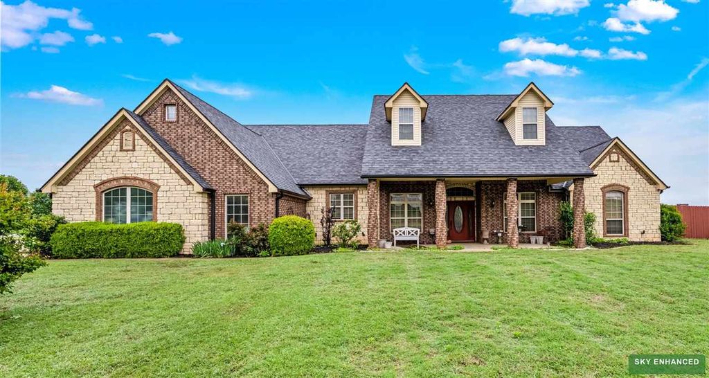 1220 Cypress Ln, Elgin, OK 73538