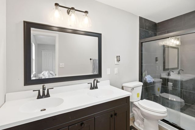 1400 W TROBRIDGE RD, Columbia, MO 65202