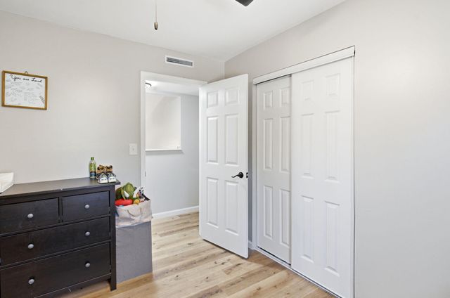 1400 W TROBRIDGE RD, Columbia, MO 65202