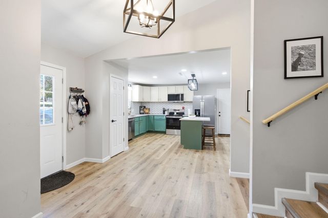 1400 W TROBRIDGE RD, Columbia, MO 65202