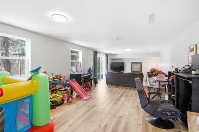 1400 W TROBRIDGE RD, Columbia, MO 65202