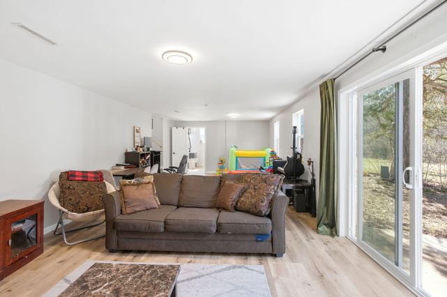 1400 W TROBRIDGE RD, Columbia, MO 65202