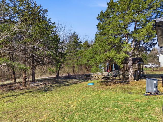 1400 W TROBRIDGE RD, Columbia, MO 65202