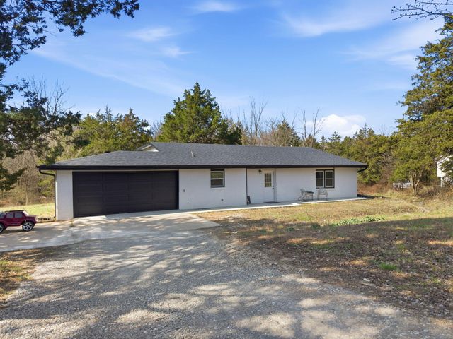 1400 W TROBRIDGE RD, Columbia, MO 65202