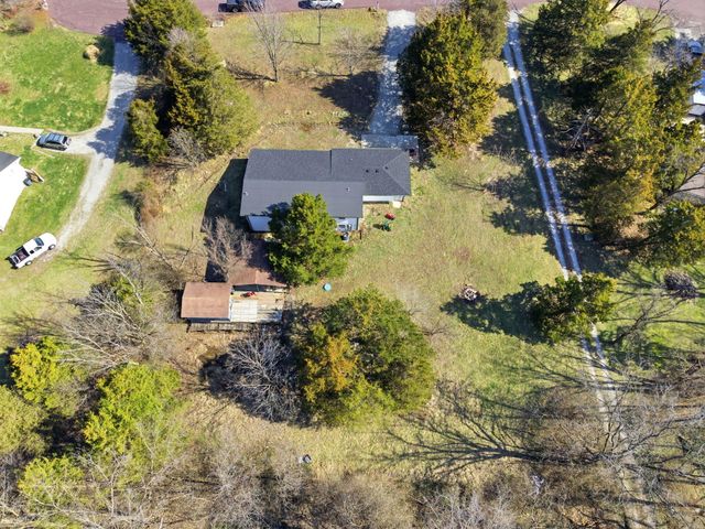 1400 W TROBRIDGE RD, Columbia, MO 65202