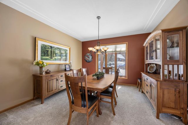 7811 128th Street W, Apple Valley, MN 55124