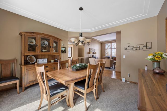 7811 128th Street W, Apple Valley, MN 55124