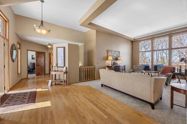 7811 128th Street W, Apple Valley, MN 55124