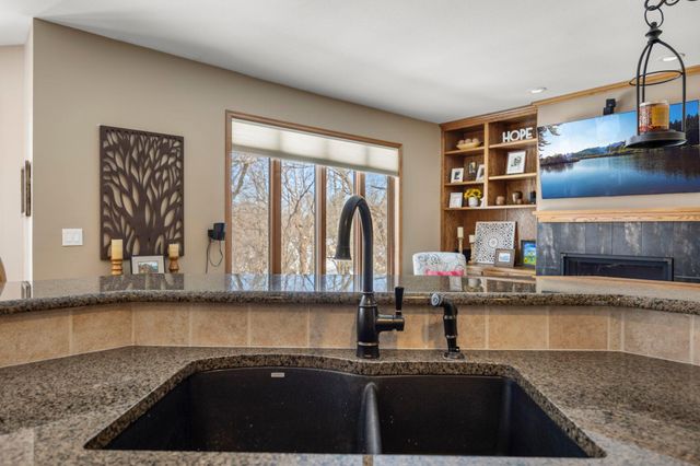 7811 128th Street W, Apple Valley, MN 55124